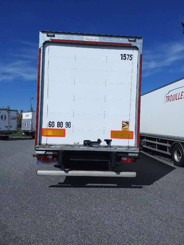 Semi-remorque 3 Essieux SEMI RECONDITONNEE -38 TONNES PORTE RELEVANTE - Gesloten oplegger: afbeelding 4 Semi-remorque 3 Essieux SEMI RECONDITONNEE -38 TONNES PORTE RELEVANTE - Gesloten oplegger: afbeelding 4