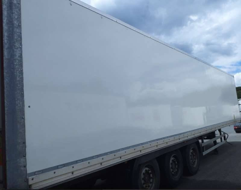 Semi-remorque 3 Essieux SEMI RECONDITONNEE -38 TONNES PORTE RELEVANTE - Gesloten oplegger: afbeelding 2 Semi-remorque 3 Essieux SEMI RECONDITONNEE -38 TONNES PORTE RELEVANTE - Gesloten oplegger: afbeelding 2