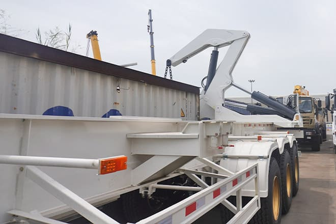 China Container Side Loader Price for Sale in Ghana - Containertransporter/ Wissellaadbak oplegger: afbeelding 4 China Container Side Loader Price for Sale in Ghana - Containertransporter/ Wissellaadbak oplegger: afbeelding 4