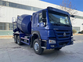 SINOTRUK Cement Mixer Lorry for Sale in Namibia - Betonmixer: afbeelding 1 SINOTRUK Cement Mixer Lorry for Sale in Namibia - Betonmixer: afbeelding 1