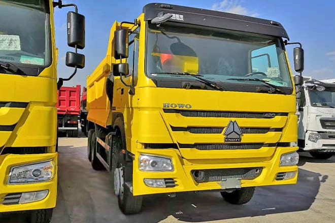 SINOTRUK Howo 400 10 Wheeler Dump Truck for Sale Price in Sierra Leone - Kipper vrachtwagen: afbeelding 1 SINOTRUK Howo 400 10 Wheeler Dump Truck for Sale Price in Sierra Leone - Kipper vrachtwagen: afbeelding 1