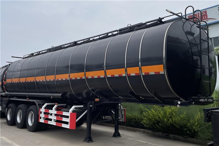 TITAN 3 Axle 38000 Litres Oil Tanker Trailer Price for Sale In Ghana - Tankoplegger: afbeelding 1 TITAN 3 Axle 38000 Litres Oil Tanker Trailer Price for Sale In Ghana - Tankoplegger: afbeelding 1