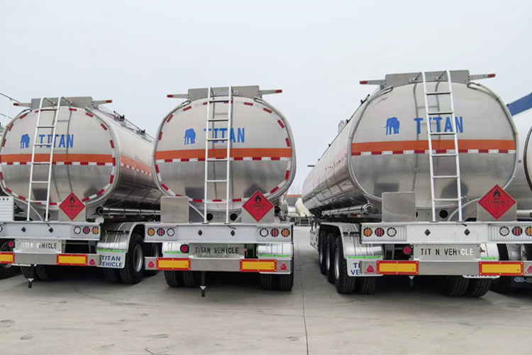 TITAN 3 Axle 42000liter Aluminum Tanker Trailer for Sale in Mali - Tankoplegger: afbeelding 2 TITAN 3 Axle 42000liter Aluminum Tanker Trailer for Sale in Mali - Tankoplegger: afbeelding 2