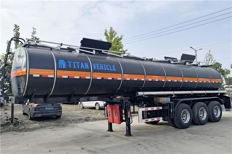 TITAN 3 Axle Asphalt Tank Semi Trailer for Sale In Nigeria - Tankoplegger: afbeelding 1 TITAN 3 Axle Asphalt Tank Semi Trailer for Sale In Nigeria - Tankoplegger: afbeelding 1