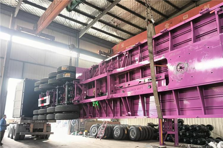 TITAN 4 Axle 40ft Flatbed Semi Trailer for Sale In Guam - Vlakke/ Open oplegger: afbeelding 4 TITAN 4 Axle 40ft Flatbed Semi Trailer for Sale In Guam - Vlakke/ Open oplegger: afbeelding 4