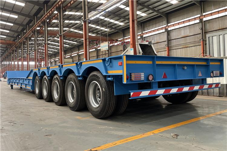 TITAN 4 Axle Folding Gooseneck Trailer for Sale In Zambia - Dieplader oplegger: afbeelding 2 TITAN 4 Axle Folding Gooseneck Trailer for Sale In Zambia - Dieplader oplegger: afbeelding 2