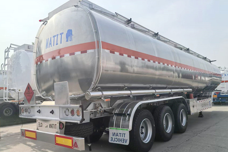 TITAN Aluminum Fuel Tanker Trailer for Sale in Saudi Arabia - Tankoplegger: afbeelding 2 TITAN Aluminum Fuel Tanker Trailer for Sale in Saudi Arabia - Tankoplegger: afbeelding 2