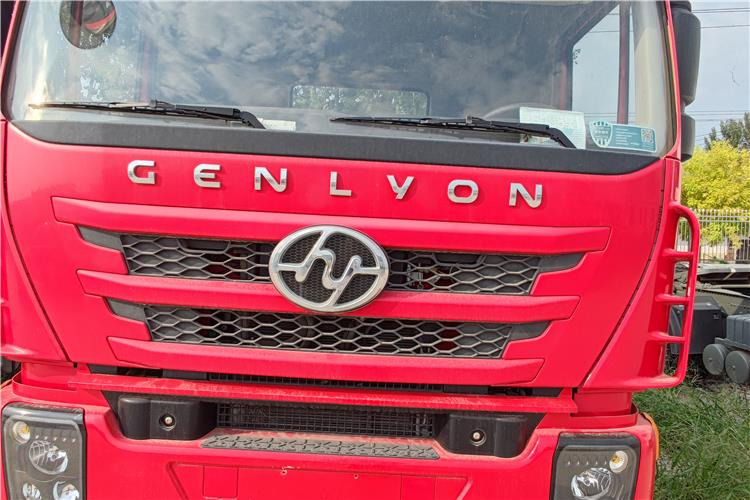 Hongyan Used Genlyon Truck Head for Sale - Trekker: afbeelding 4 Hongyan Used Genlyon Truck Head for Sale - Trekker: afbeelding 4