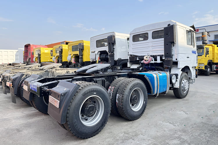 SHACMAN F3000 Shacman Truck Tractor for Sale in Nigeria - Trekker: afbeelding 3 SHACMAN F3000 Shacman Truck Tractor for Sale in Nigeria - Trekker: afbeelding 3