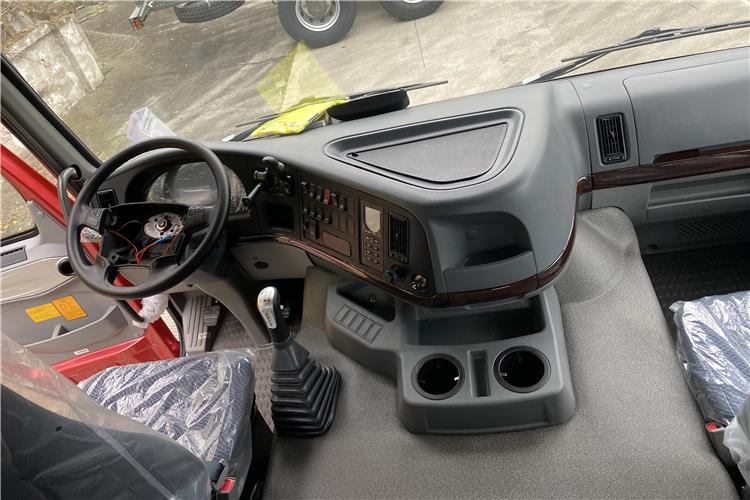 SINOTRUK Howo 371hp Truck Head for Sale In Tanzania - Trekker: afbeelding 3 SINOTRUK Howo 371hp Truck Head for Sale In Tanzania - Trekker: afbeelding 3