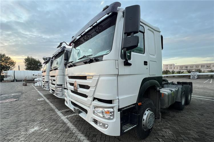 SINOTRUK Howo Truck Price - 400hp 10 Wheeler for Sale In Cameroon - Trekker: afbeelding 1 SINOTRUK Howo Truck Price - 400hp 10 Wheeler for Sale In Cameroon - Trekker: afbeelding 1