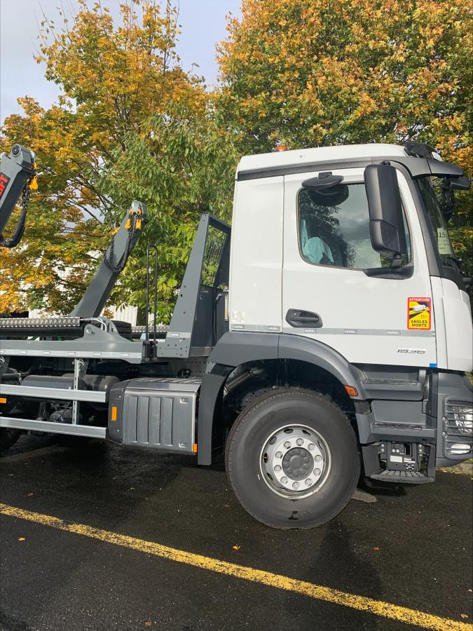 Mercedes Actros 1835 - Portaalarmsysteem vrachtwagen: afbeelding 1 Mercedes Actros 1835 - Portaalarmsysteem vrachtwagen: afbeelding 1