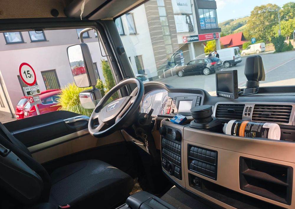 MAN TGL 12.250 kontener 6,2 , winda - Bakwagen: afbeelding 4 MAN TGL 12.250 kontener 6,2 , winda - Bakwagen: afbeelding 4