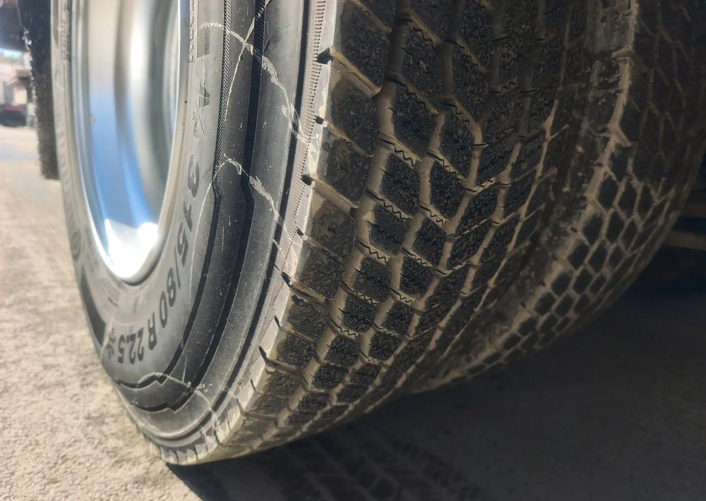 Renault GAMA D 18.320  chłodnia izoterma 19 palet - Koelwagen vrachtwagen: afbeelding 5 Renault GAMA D 18.320  chłodnia izoterma 19 palet - Koelwagen vrachtwagen: afbeelding 5