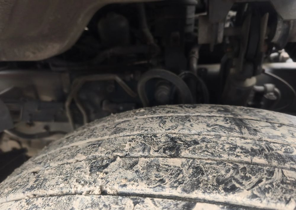 Renault Gama D 18.280 rama do zabudowy poduszka - Chassis vrachtwagen: afbeelding 4 Renault Gama D 18.280 rama do zabudowy poduszka - Chassis vrachtwagen: afbeelding 4