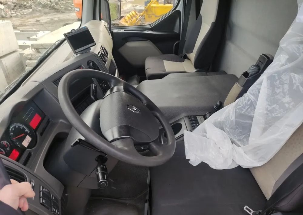 Renault Premium 26.380 Dxi 6x2 rama do zabudowy - Chassis vrachtwagen: afbeelding 5 Renault Premium 26.380 Dxi 6x2 rama do zabudowy - Chassis vrachtwagen: afbeelding 5