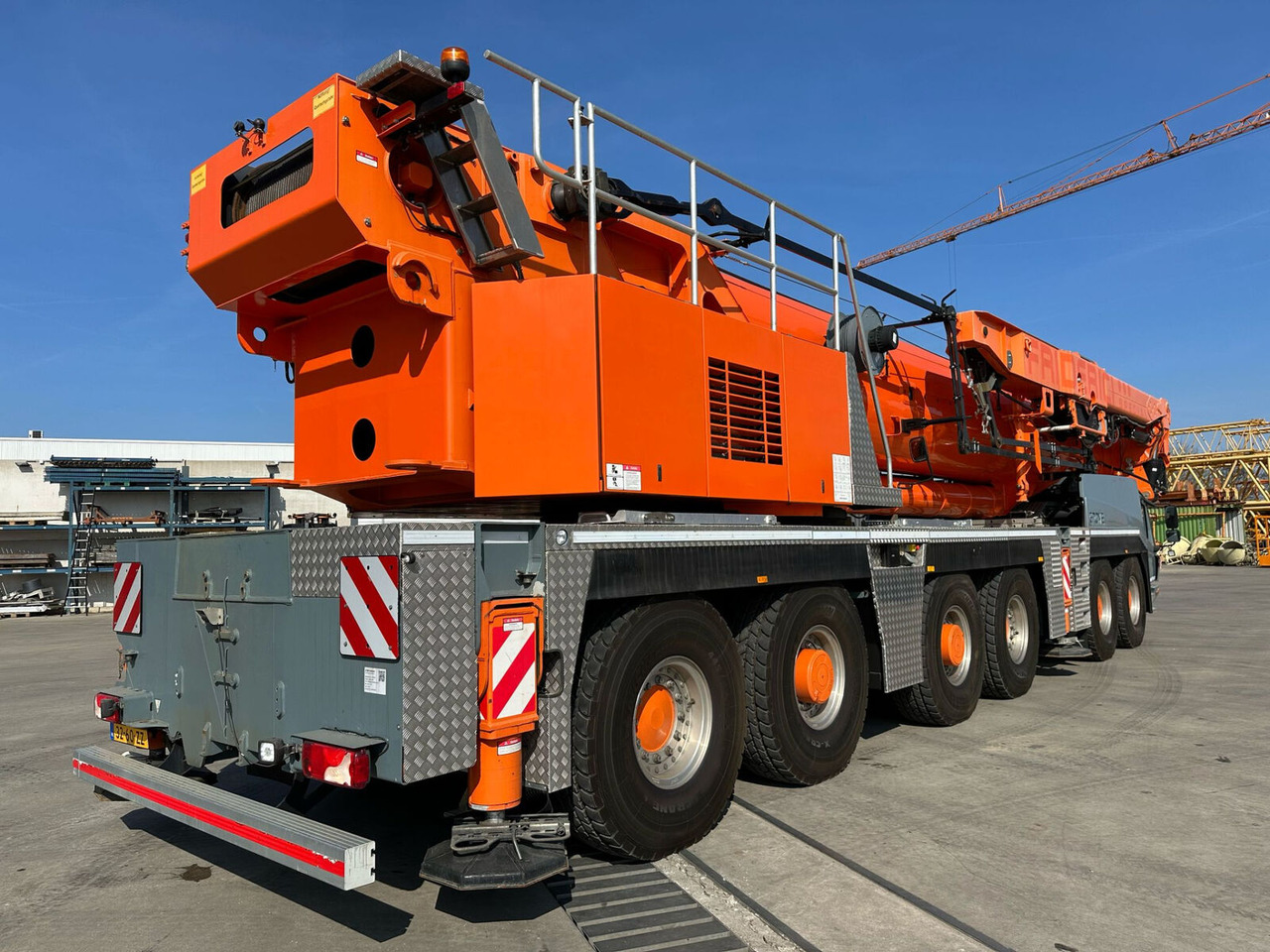 Grove Grove GMK 6400 - Mobiele kraan: afbeelding 2 Grove Grove GMK 6400 - Mobiele kraan: afbeelding 2