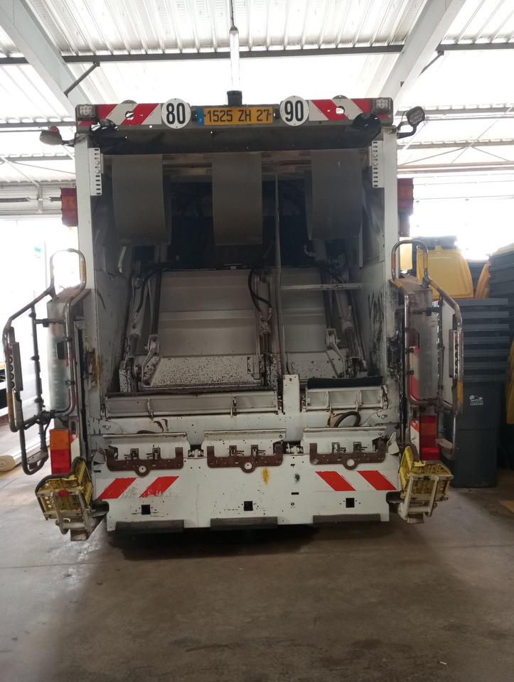 BOM de marque Renault 320 DXI- Benne FAUN Turbo changée en août 2023 - fuite hydraulique avant passage aux mines - arrêt de circulation octobre 2023 - batterie HS - état correct - factures disponibles - Vuilniswagen: afbeelding 5 BOM de marque Renault 320 DXI- Benne FAUN Turbo changée en août 2023 - fuite hydraulique avant passage aux mines - arrêt de circulation octobre 2023 - batterie HS - état correct - factures disponibles - Vuilniswagen: afbeelding 5