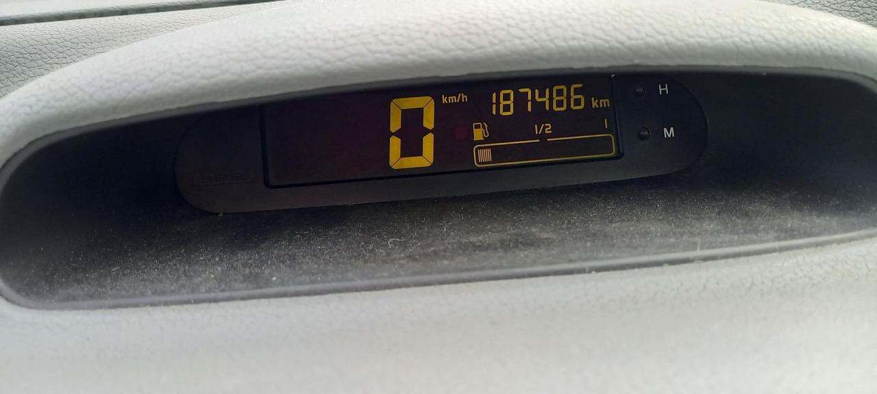 TWINGO ESSENCE (267) - Personenwagen: afbeelding 4 TWINGO ESSENCE (267) - Personenwagen: afbeelding 4