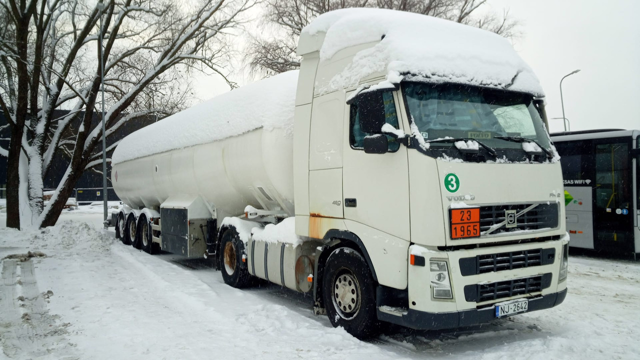 LPG ADR unit for sale. VOLVO truck FH sold together with semi-trailer gas tanke - Trekker: afbeelding 1 LPG ADR unit for sale. VOLVO truck FH sold together with semi-trailer gas tanke - Trekker: afbeelding 1