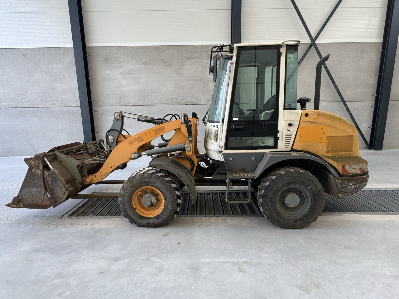 Mobiele graafmachine LIEBHERR L 506: afbeelding 6