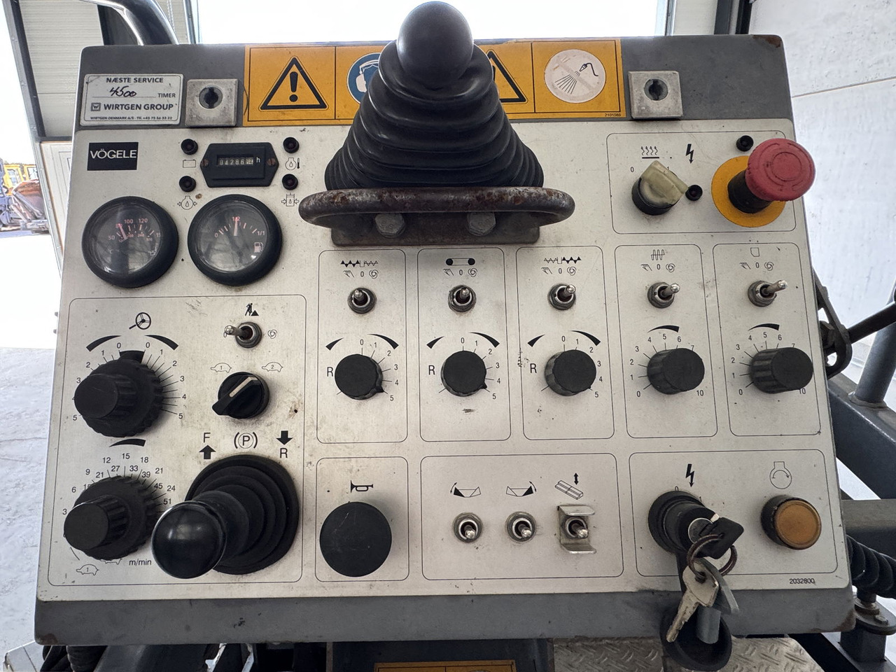 Vögele Super 800 - Asfaltafwerkmachine: afbeelding 4 Vögele Super 800 - Asfaltafwerkmachine: afbeelding 4