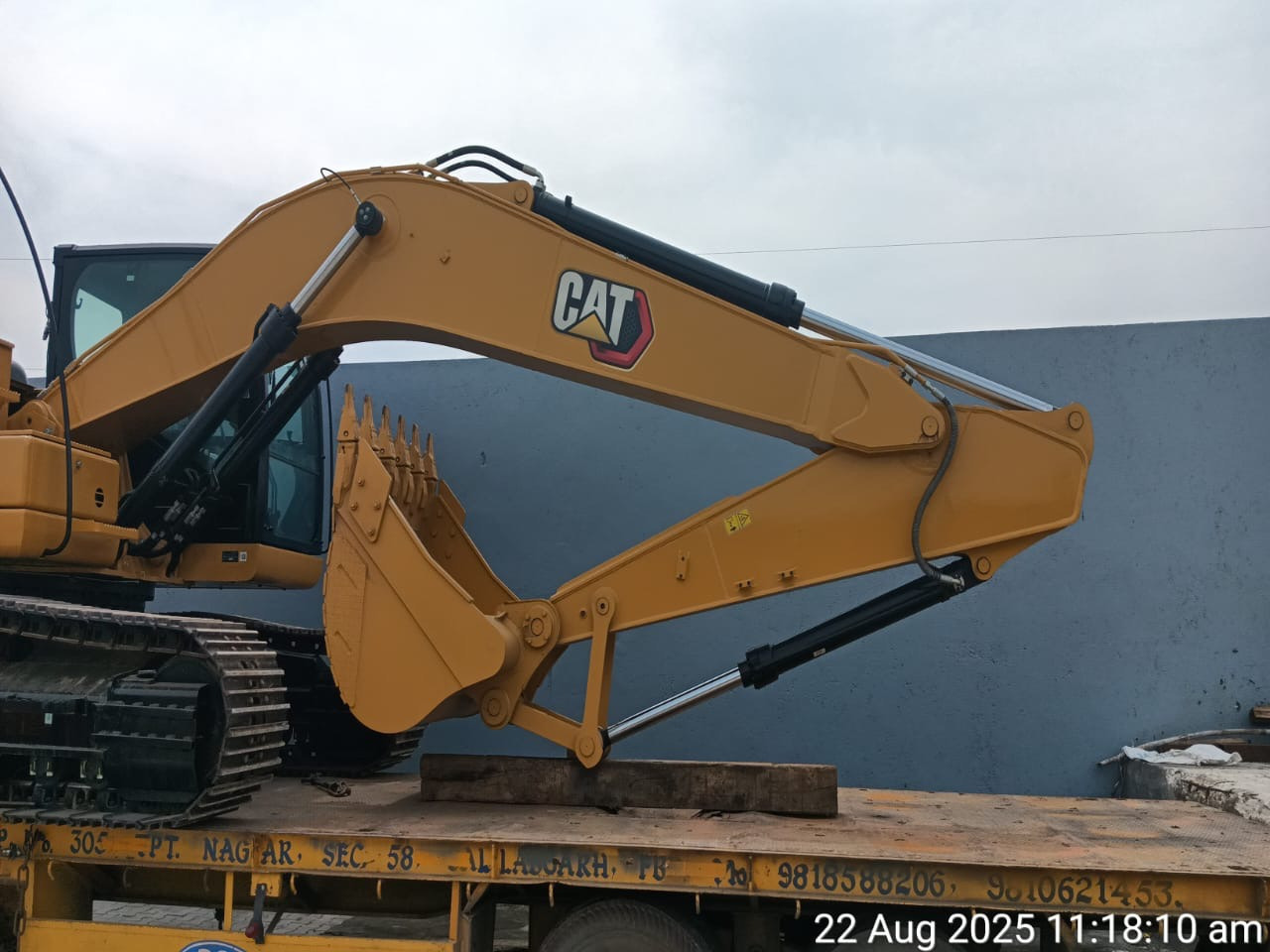 CATERPILLAR 323D3 - Graafmachine: afbeelding 3 CATERPILLAR 323D3 - Graafmachine: afbeelding 3