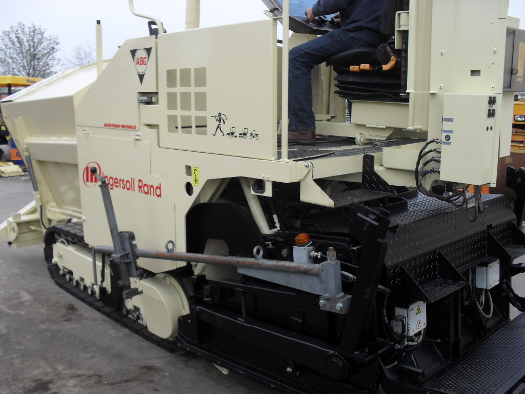 ABG TITAN 2820 - Asfaltafwerkmachine: afbeelding 1 ABG TITAN 2820 - Asfaltafwerkmachine: afbeelding 1