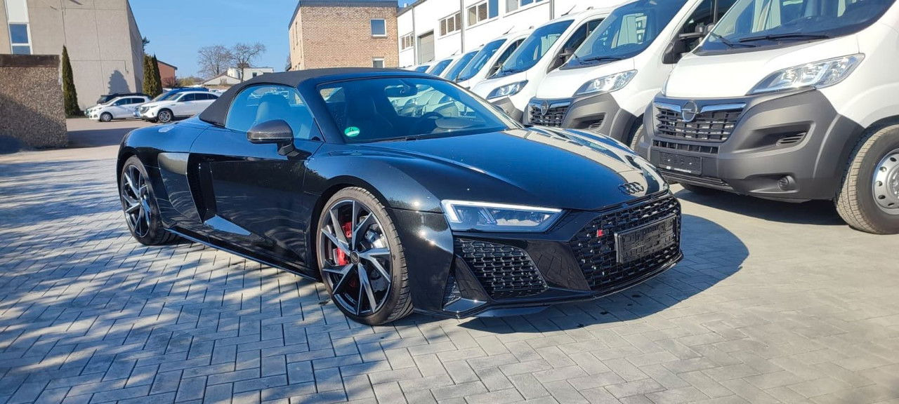Audi R8 Spyder 5.2 FSI RWD performance - Cabrio: afbeelding 4 Audi R8 Spyder 5.2 FSI RWD performance - Cabrio: afbeelding 4