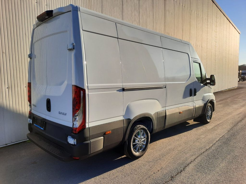 Iveco Daily 35S14 8g HiMatic L3H2 Mod.25 - Gesloten bestelwagen: afbeelding 3 Iveco Daily 35S14 8g HiMatic L3H2 Mod.25 - Gesloten bestelwagen: afbeelding 3