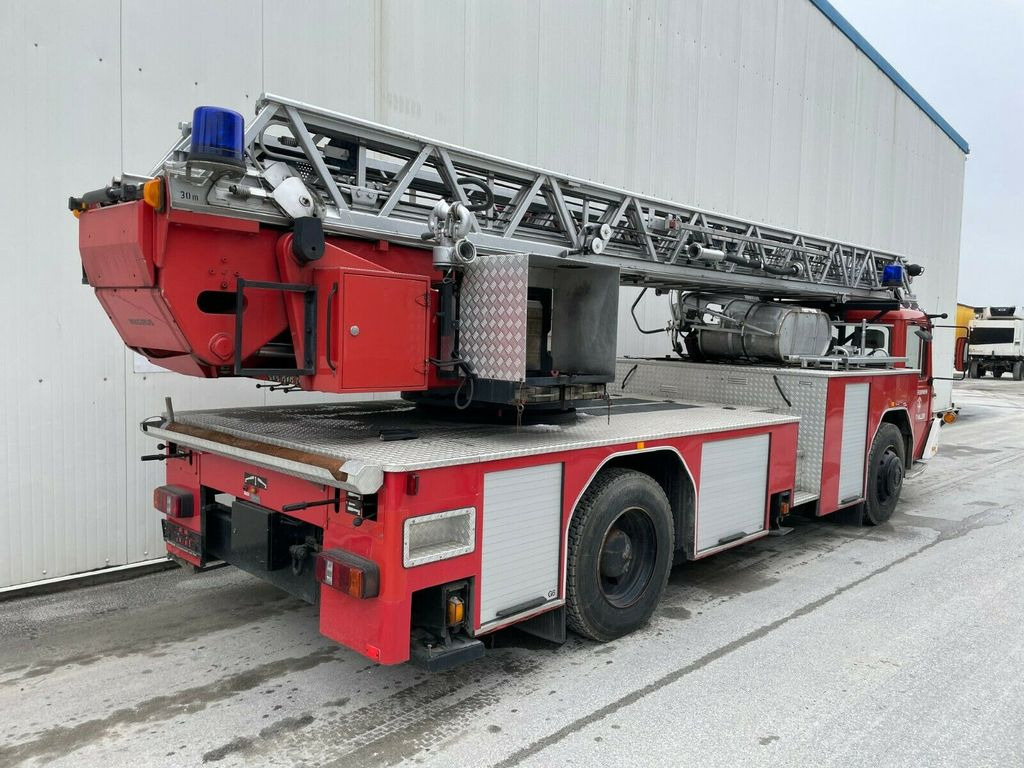 Iveco Magirus 120.25 Drehleiter 30m mit Korb! Iveco Magirus 120.25 Drehleiter 30m mit Korb! - Brandweerwagen: afbeelding 4 Iveco Magirus 120.25 Drehleiter 30m mit Korb! Iveco Magirus 120.25 Drehleiter 30m mit Korb! - Brandweerwagen: afbeelding 4