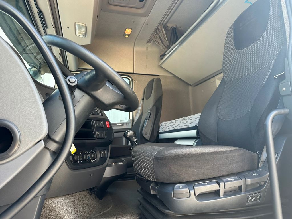 DAF XF 460 Manual Retarder ACC DAF XF 460 Manual Retarder ACC - Trekker: afbeelding 5 DAF XF 460 Manual Retarder ACC DAF XF 460 Manual Retarder ACC - Trekker: afbeelding 5