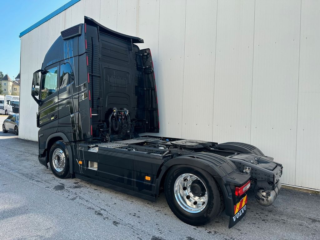 Volvo FH 750 XL Retarder Vollausstattung - Trekker: afbeelding 4 Volvo FH 750 XL Retarder Vollausstattung - Trekker: afbeelding 4