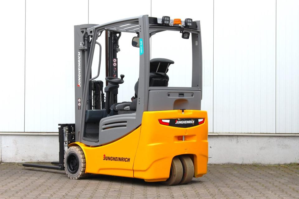 JUNGHEINRICH EFG318k - 2017 - 3664Std. - Elektrische heftruck: afbeelding 2 JUNGHEINRICH EFG318k - 2017 - 3664Std. - Elektrische heftruck: afbeelding 2
