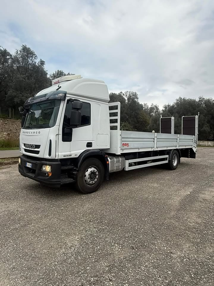 IVECO 180E Pianale Con Rampe Nuovo di fabbrica - Vrachtwagen met open laadbak: afbeelding 5 IVECO 180E Pianale Con Rampe Nuovo di fabbrica - Vrachtwagen met open laadbak: afbeelding 5
