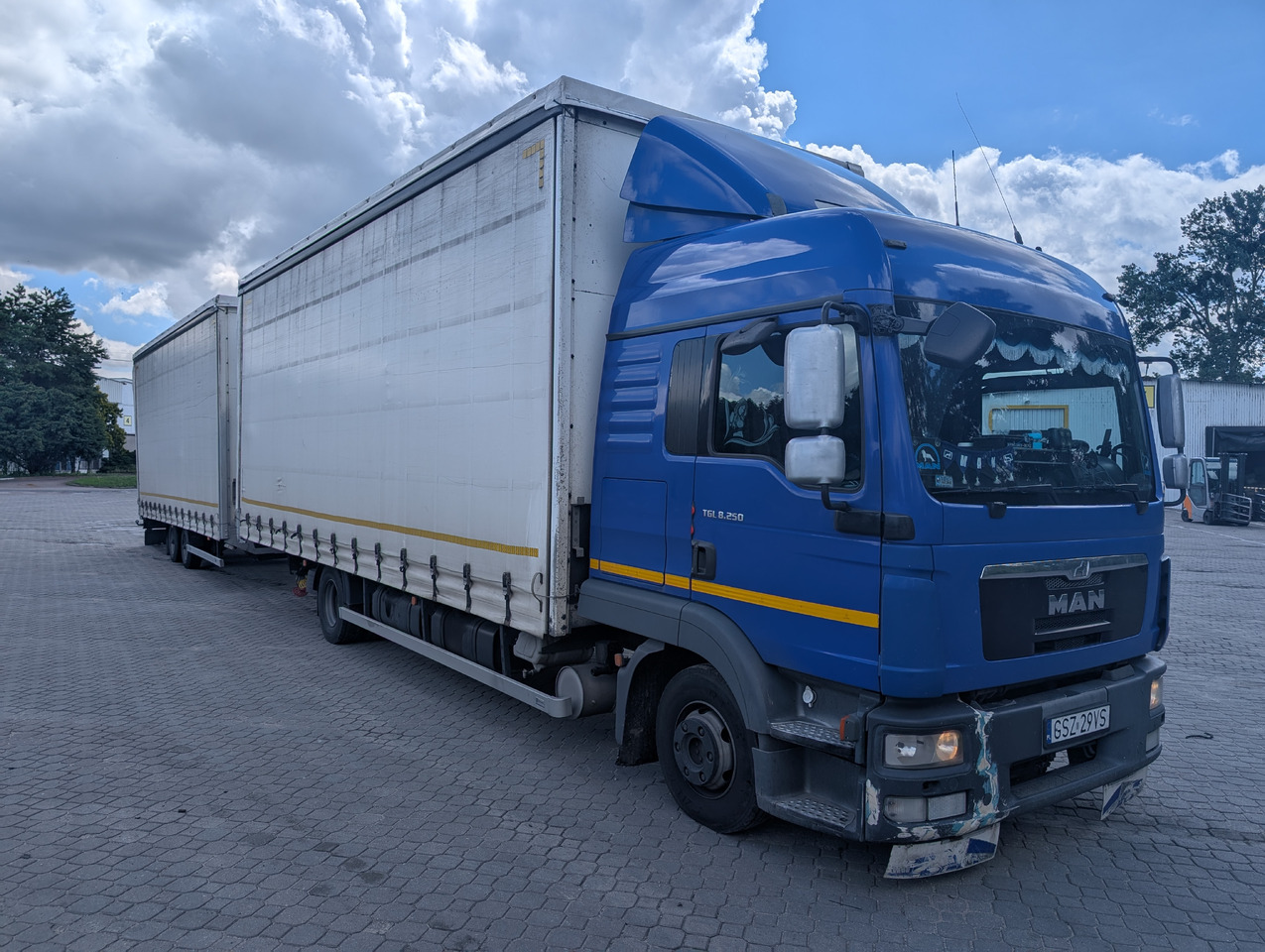 MAN TGL x 3 (2*2014 + 1*2013) - Schuifzeilen vrachtwagen: afbeelding 3 MAN TGL x 3 (2*2014 + 1*2013) - Schuifzeilen vrachtwagen: afbeelding 3