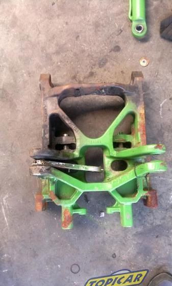 JOHN DEERE WÓZEK ŁAWA PRZÓD Support L155254 - Ophanging voor Landbouwmachine: afbeelding 4 JOHN DEERE WÓZEK ŁAWA PRZÓD Support L155254 - Ophanging voor Landbouwmachine: afbeelding 4