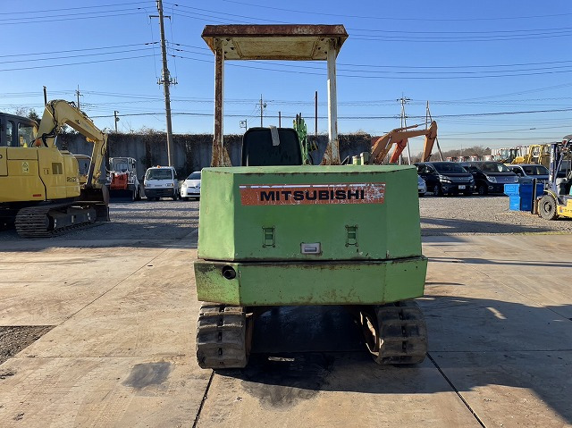 MITSUBISHI ME30 - Minigraafmachine: afbeelding 4 MITSUBISHI ME30 - Minigraafmachine: afbeelding 4