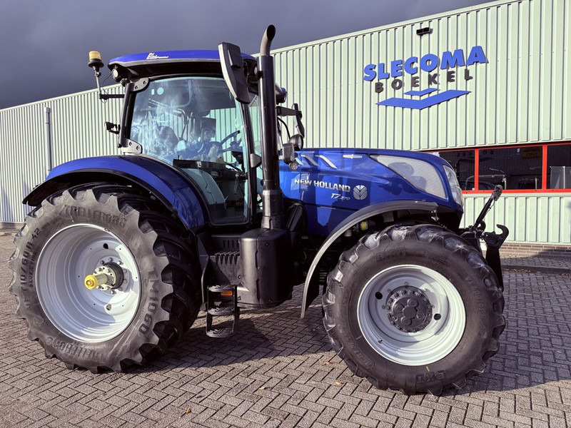 New Holland T7.270 AC Stage V Blue Power - Tractor: afbeelding 4 New Holland T7.270 AC Stage V Blue Power - Tractor: afbeelding 4