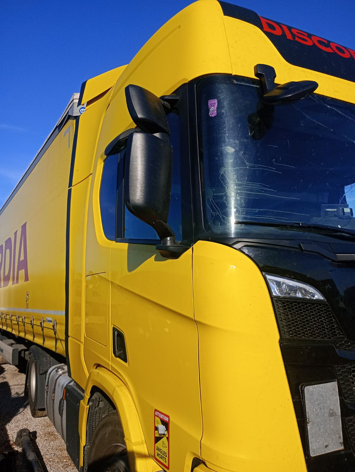 SCANIA R460 SUPER, Location: Villareal, Spain - Trekker: afbeelding 1 SCANIA R460 SUPER, Location: Villareal, Spain - Trekker: afbeelding 1