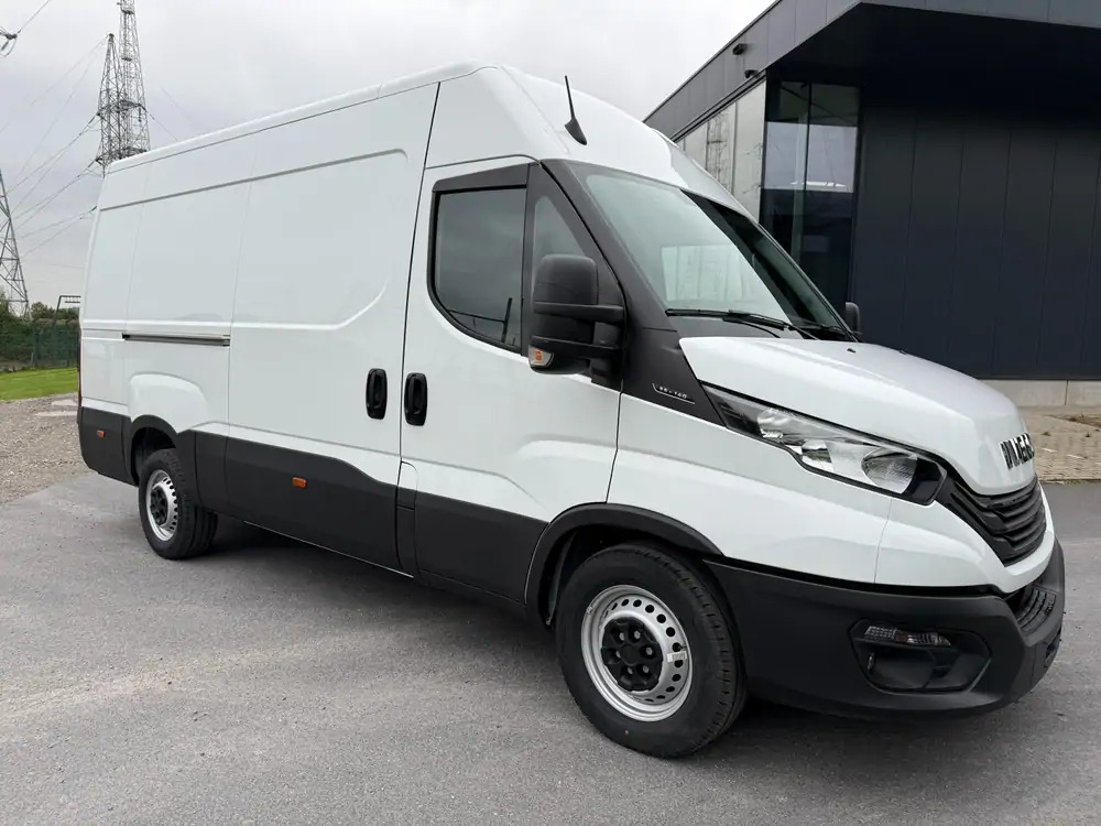 Iveco Daily 35-140 *L3H2*DISPO DE STOCK*Airco*Cruise control - Gesloten bestelwagen: afbeelding 2 Iveco Daily 35-140 *L3H2*DISPO DE STOCK*Airco*Cruise control - Gesloten bestelwagen: afbeelding 2