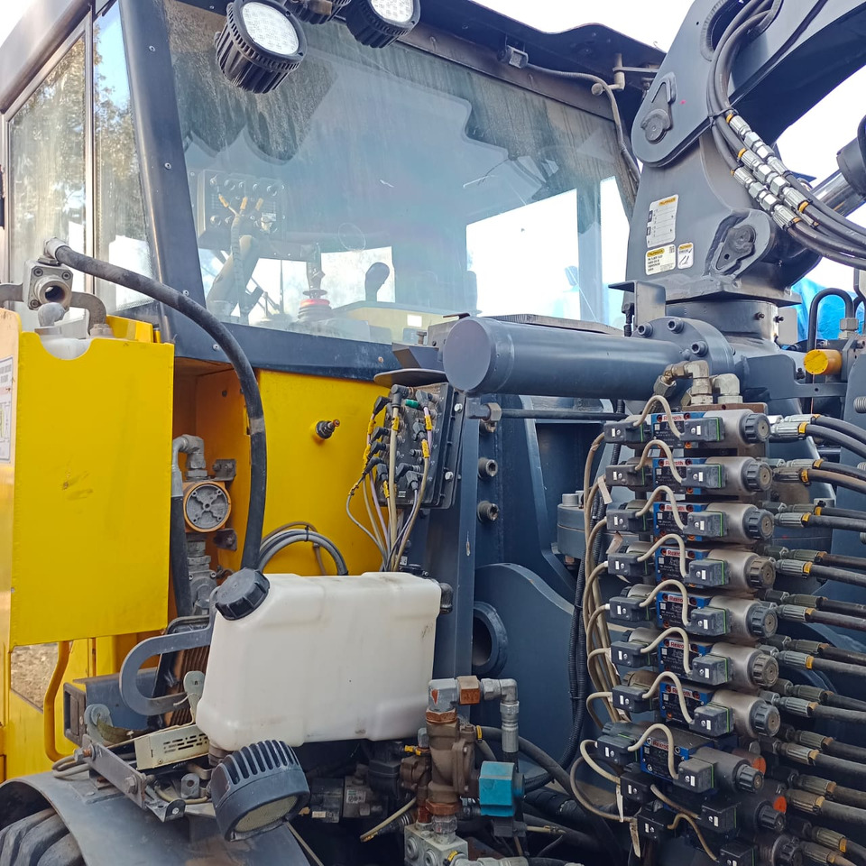 EPIROC BOLTEC S - Mijnbouw machine: afbeelding 2 EPIROC BOLTEC S - Mijnbouw machine: afbeelding 2
