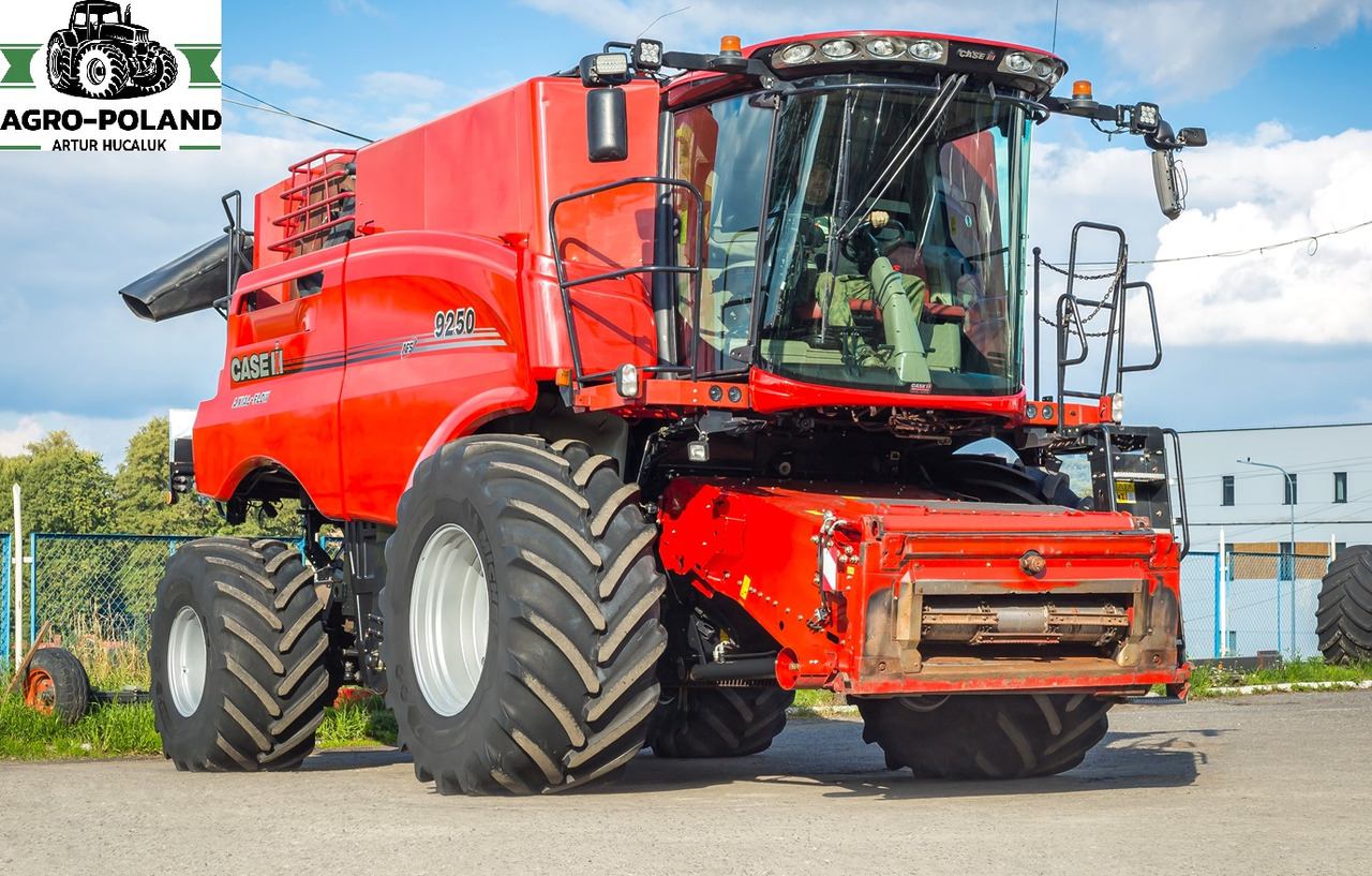 CASE IH IH 9250 AFS - 2019 ROK - 4X4 - 10,7 M. - GPS - AUTOPILOT - 2754H - Maaidorser: afbeelding 3 CASE IH IH 9250 AFS - 2019 ROK - 4X4 - 10,7 M. - GPS - AUTOPILOT - 2754H - Maaidorser: afbeelding 3