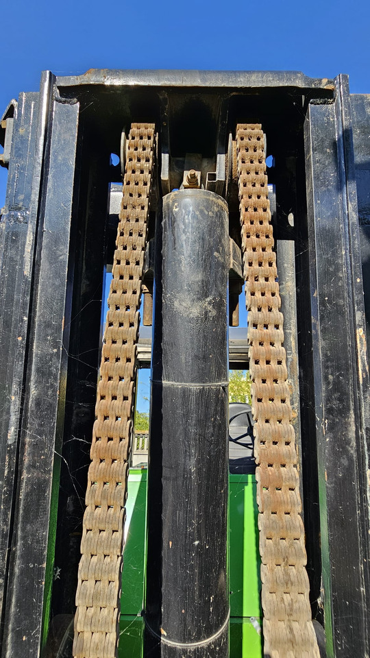 CATERPILLAR V330B - Ruw terrein heftruck: afbeelding 3 CATERPILLAR V330B - Ruw terrein heftruck: afbeelding 3