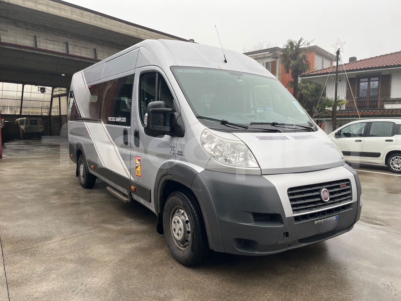 Fiat Ducato - Minibus, Personenvervoer: afbeelding 1 Fiat Ducato - Minibus, Personenvervoer: afbeelding 1