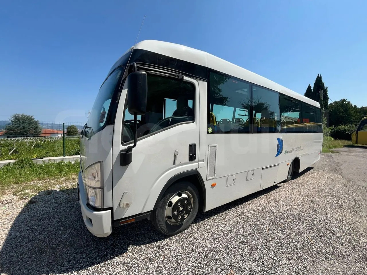 Isuzu P65 - Schoolbus: afbeelding 4 Isuzu P65 - Schoolbus: afbeelding 4