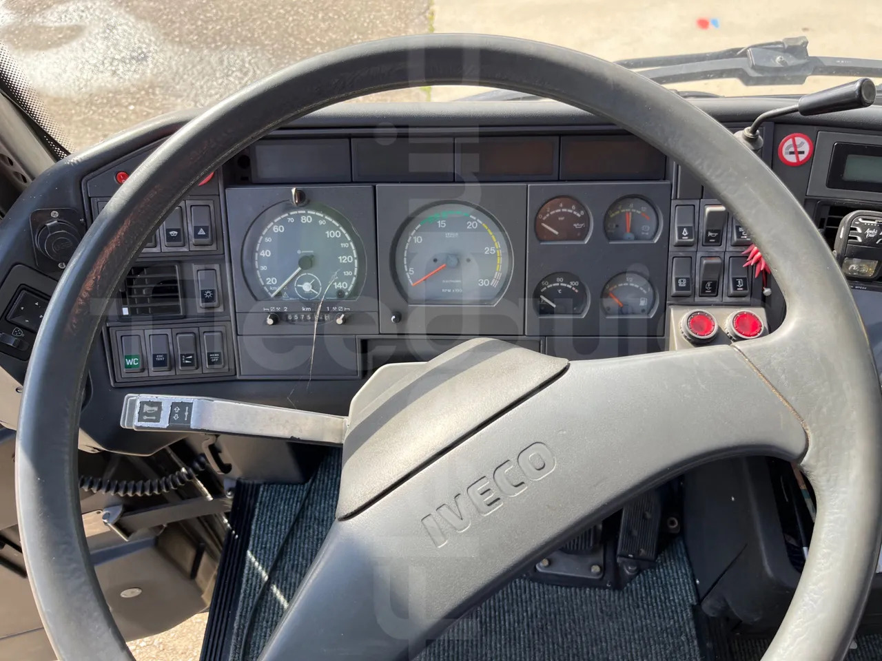 Iveco 380 - Touringcar: afbeelding 3 Iveco 380 - Touringcar: afbeelding 3