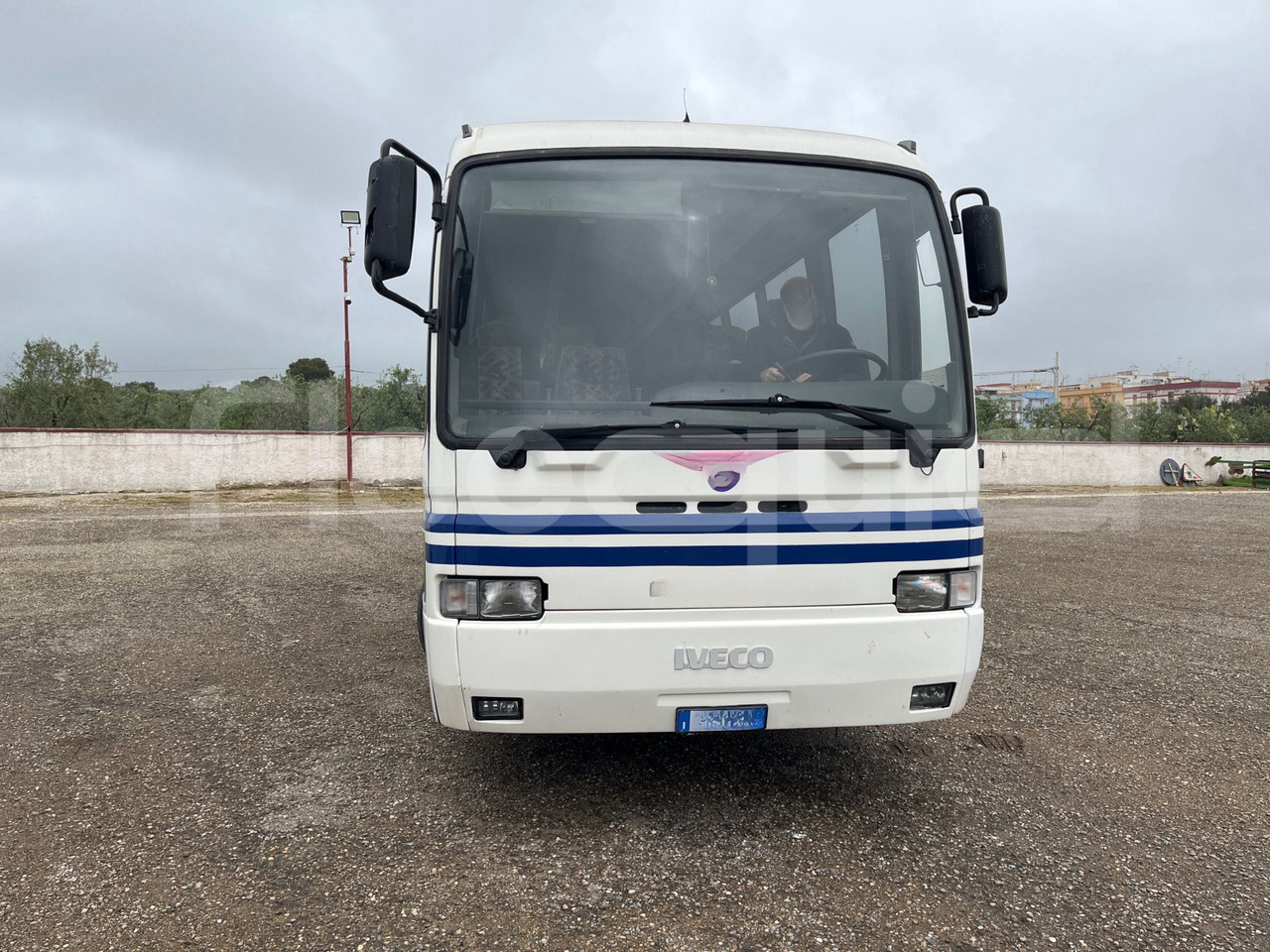 Iveco 380 - Touringcar: afbeelding 2 Iveco 380 - Touringcar: afbeelding 2