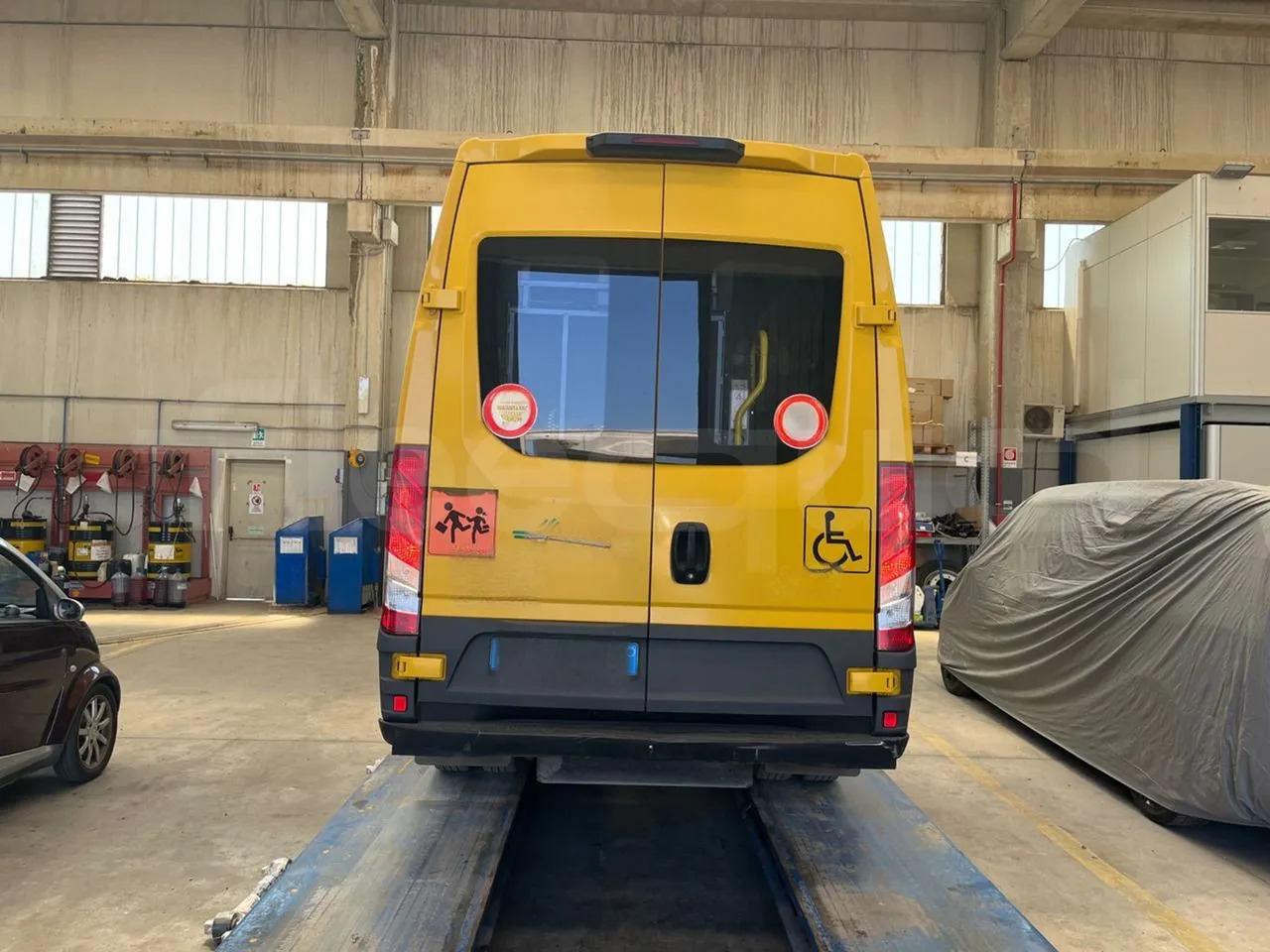 Iveco Daily - Schoolbus: afbeelding 5 Iveco Daily - Schoolbus: afbeelding 5