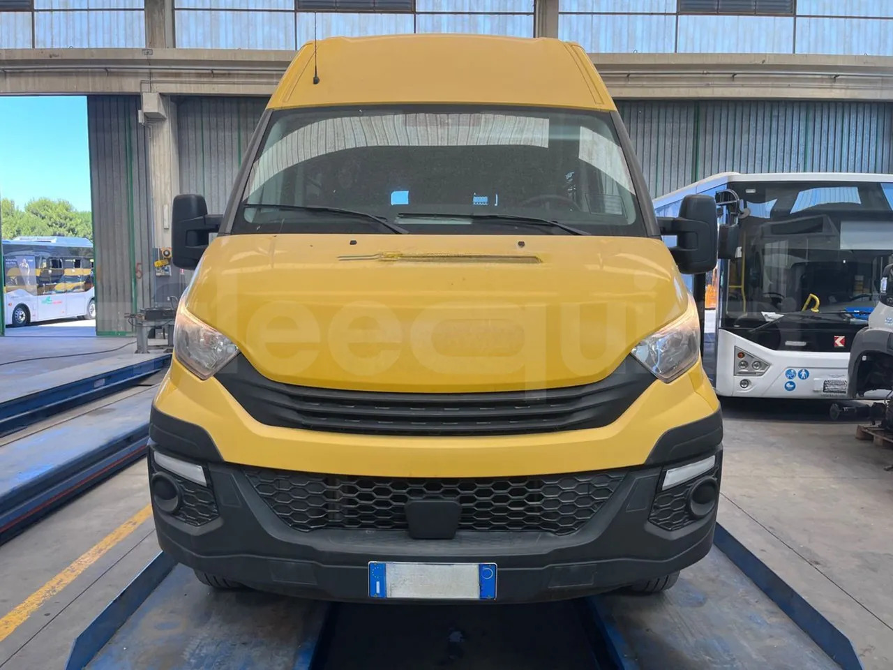 Iveco Daily - Schoolbus: afbeelding 2 Iveco Daily - Schoolbus: afbeelding 2